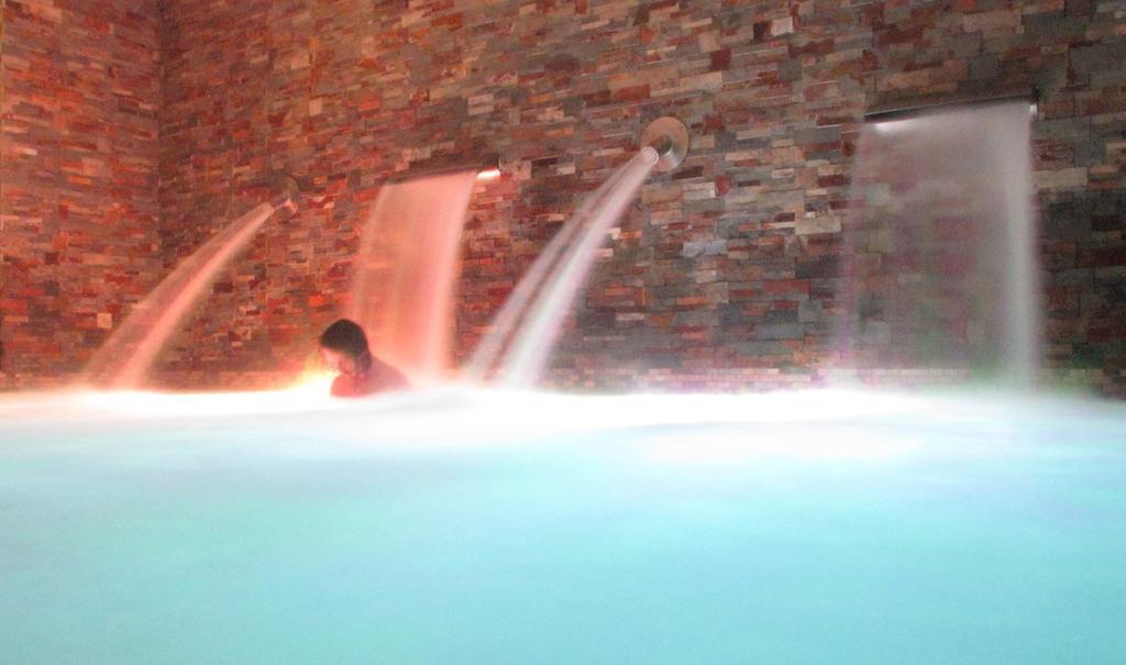 Hotel Rural Y Spa Kinedomus Bienestar Fresnillo de Las Duenas Oda fotoğraf